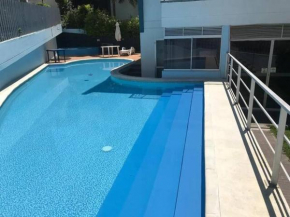 Apartamento con Piscina Privada Condominio en Sopetran